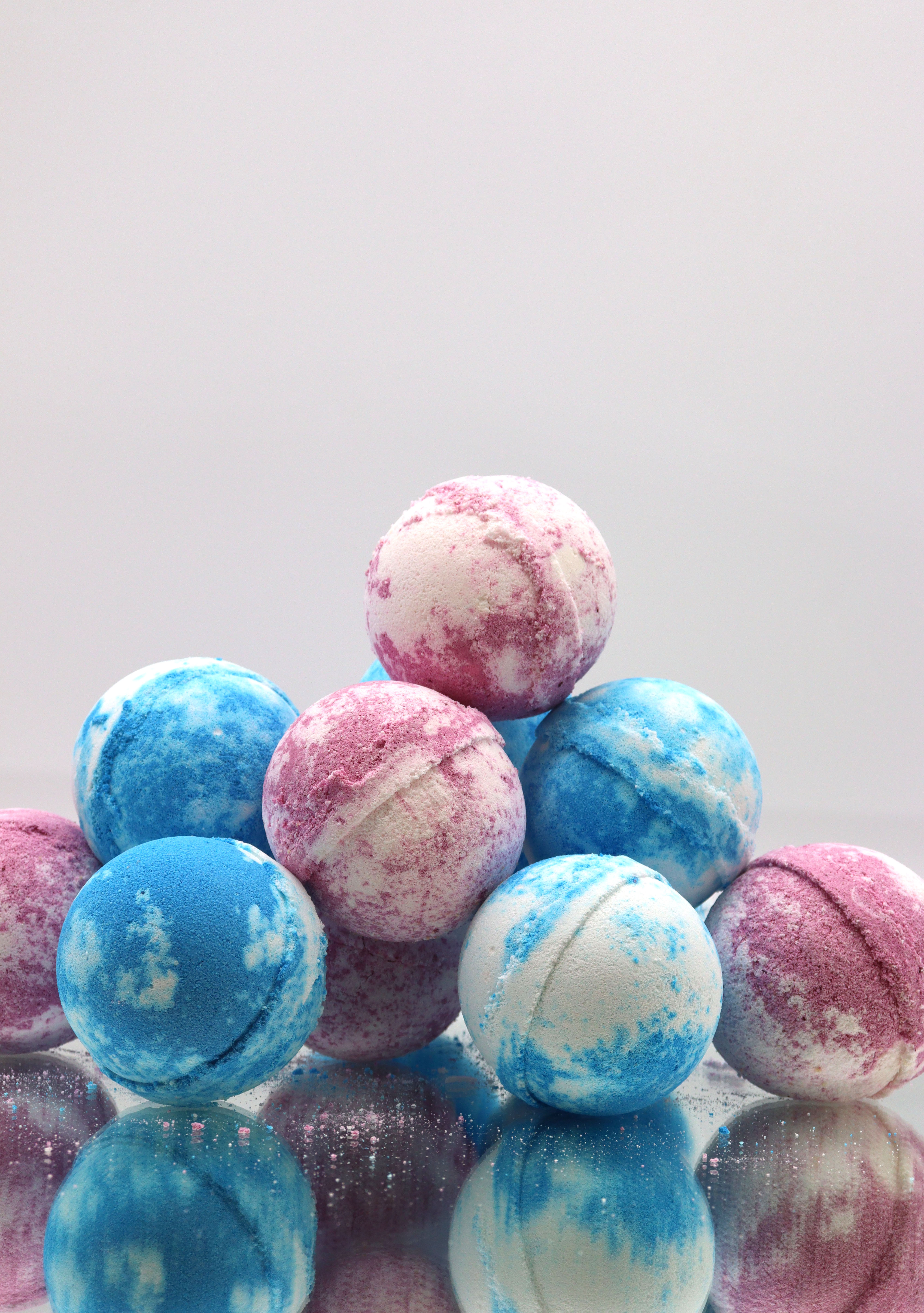 AW Aromatics - manufacturer of the bath bombs